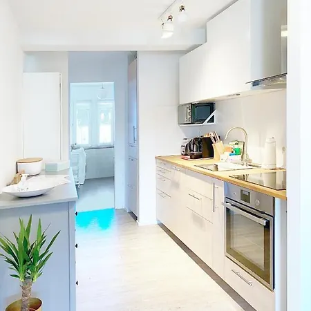 Fuchsbau Unterm Kroenchen *