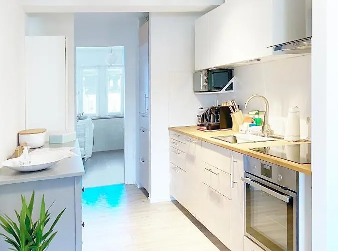 Fuchsbau Unterm Kroenchen *