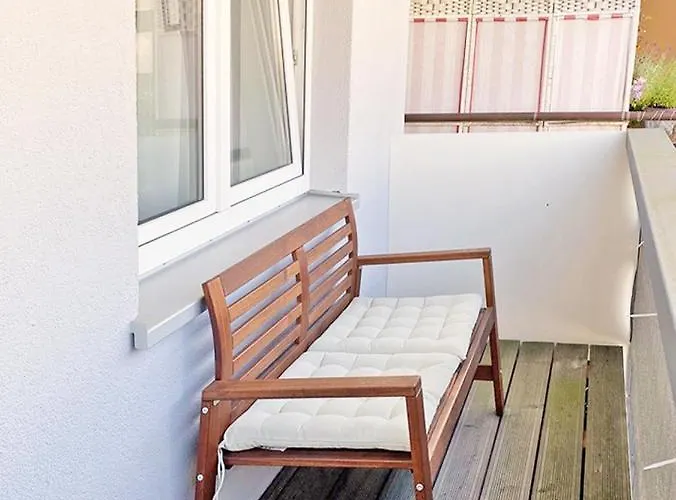 Fuchsbau Unterm Kroenchen *